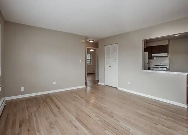 Property at 111 Dolores Dr Unit 117-4, Bensenville, IL, 60106, 1 bed, 1 bath, [object Object]