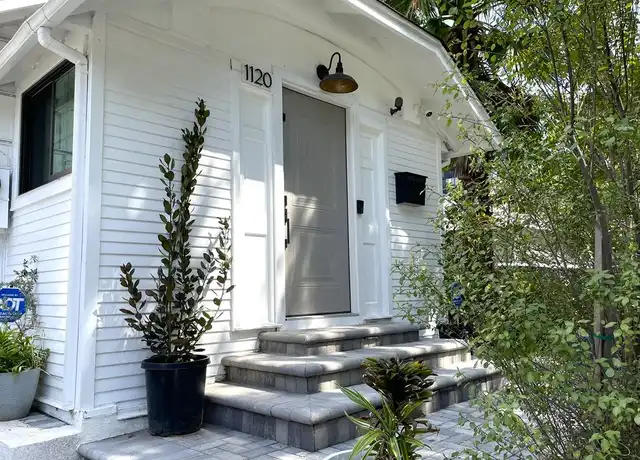 Property at 1120 S Barrington Ave, Los Angeles, CA, 90049, 2 beds, 2 baths, [object Object]
