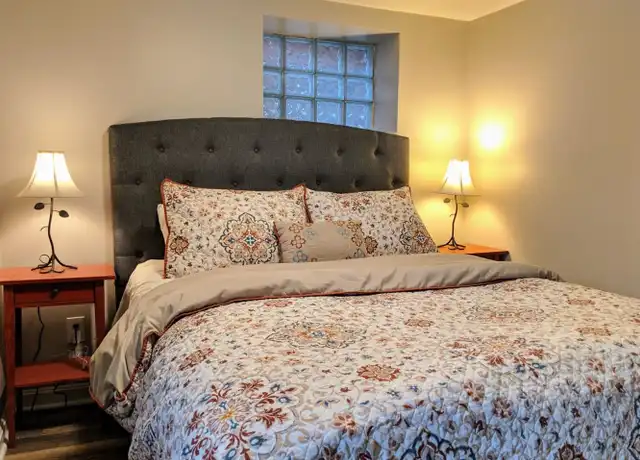 Property at 124 Cannons Ln, Louisville, KY, 40206, 3 beds, 2 baths, [object Object]