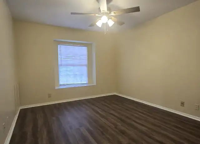 Property at 2901 Helena Ave #202, Nederland, TX, 77627, 2 beds, 1 bath, [object Object]