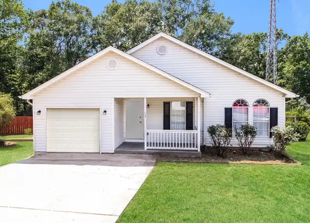 Property at 17 Appalachian Ln, Mauldin, SC, 29662, 3 beds, 2 baths, [object Object]