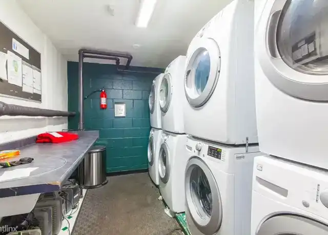 Property at 1224 Washtenaw Ct Unit 1224-22, Ann Arbor, MI, 48104, 1 bed, 1 bath, [object Object]