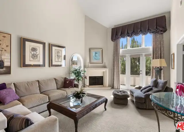 Property at 1133 9th St #301, Santa Monica, CA, 90403, 3 beds, 2 baths, [object Object]