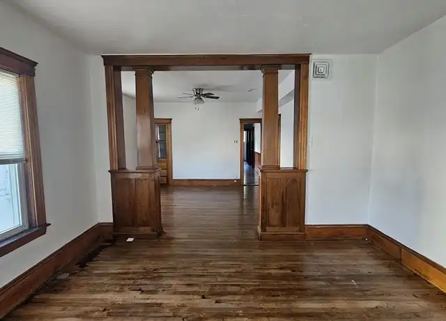 Property at 33 Jefferson St Unit 2, Worcester, MA, 01604, 3 beds, 1 bath, [object Object]
