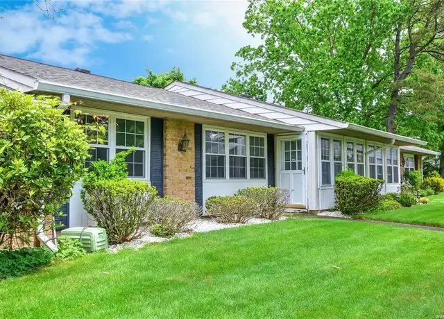 Property at 332 Woodbridge Dr, Ridge, NY, 11961, 2 beds, 1 bath, [object Object]