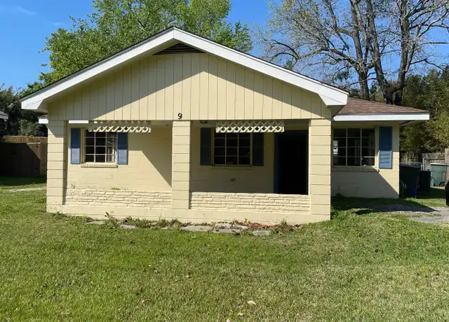 Property at 9 Briarcliff Dr, Charleston, SC, 29407, 3 beds, 1 bath, [object Object]