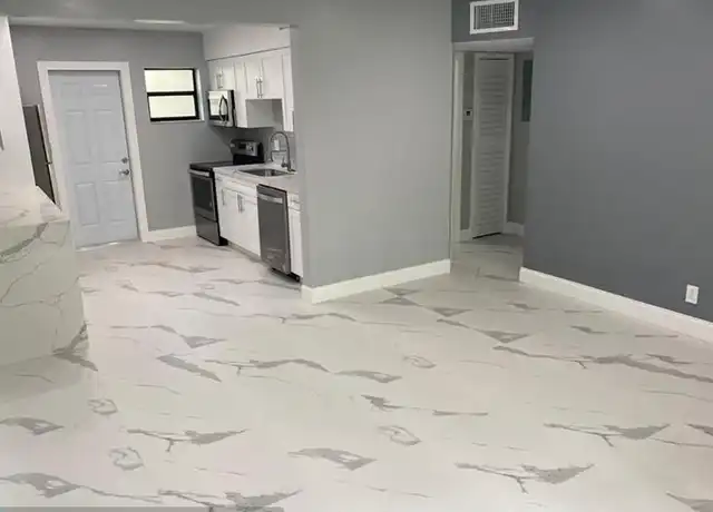 Property at 1023 SW 15th Ter, Fort Lauderdale, FL, 33312, 2 beds, 1 bath, [object Object]