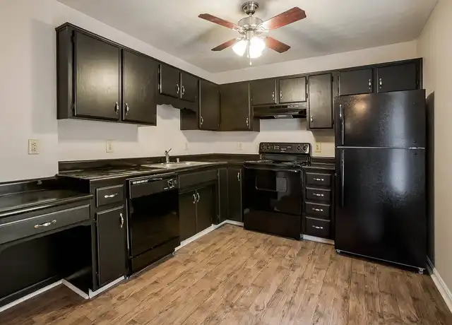 Property at Park Place Apartments - 7500 Cranfill Way, Louisville, KY, 40214, 2 beds, 1.5-2 baths, [object Object]