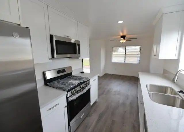 Property at 17062 Harbor Bluffs Cir Unit B, Huntington Beach, CA, 92649, 2 beds, 2 baths, [object Object]