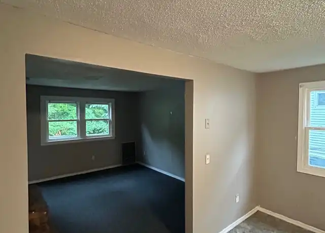 Property at 62 Rifle St, Springfield, MA, 01105, 2 beds, 1 bath, [object Object]