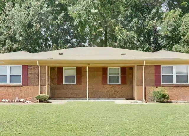 Property at 6141a Old College Dr Unit Leasing Office, Suffolk, VA, 23435, 3 beds, 1.5 baths, [object Object]