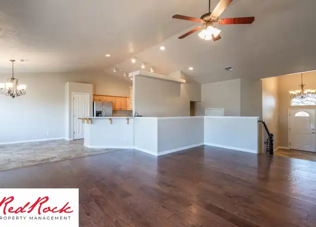 Property at 1075 McKinley Way, St George, UT, 84790, 5 beds, 3.5 baths, [object Object]