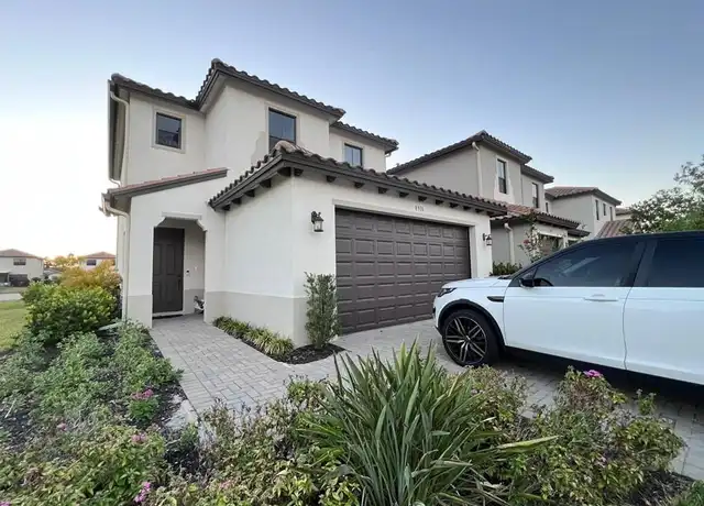 Property at 8916 Madrid Cir, Naples, FL, 34104, 3 beds, 2.5 baths, [object Object]
