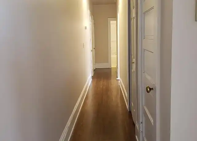 Property at Snowdon - 106 Bellevue Ave E, Seattle, WA, 98102, 1 bed, 1 bath, [object Object]