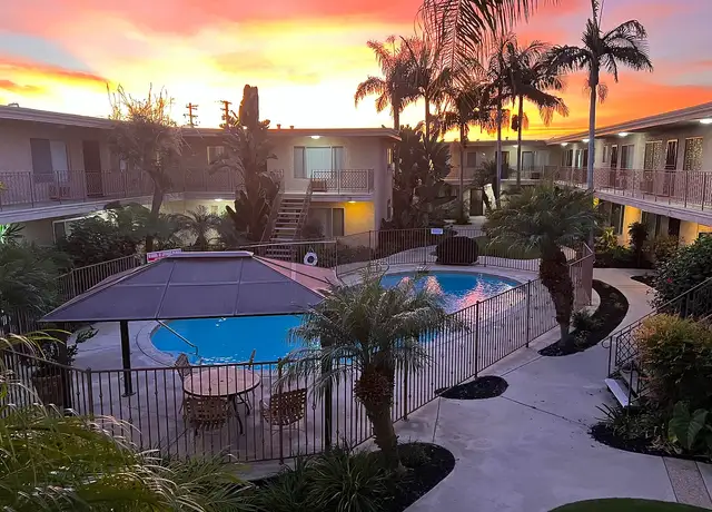 Photo of 12381 Arrowhead St, Stanton, CA 90680