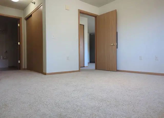 Property at 321 Meadowside Dr Unit 290-113, Verona, WI, 53593, 2 beds, 2 baths, [object Object]