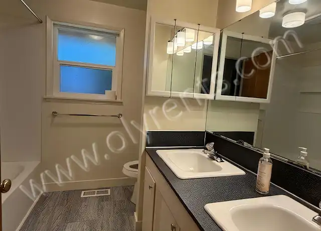 Property at 2422 22nd Ave SE, Olympia, WA, 98501, 3 beds, 1 bath, [object Object]