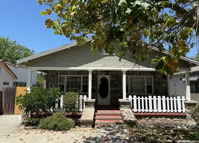 Property at 609 N Vermont Ave, Glendora, CA, 91741, 4 beds, 2 baths, [object Object]