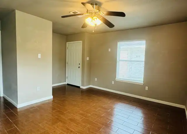 Property at 264 Prince Hall Ln Unit 202, Silsbee, TX, 77656, 2 beds, 1 bath, [object Object]