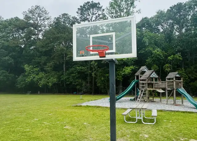 Property at 264 Prince Hall Ln Unit 202, Silsbee, TX, 77656, 2 beds, 1 bath, [object Object]