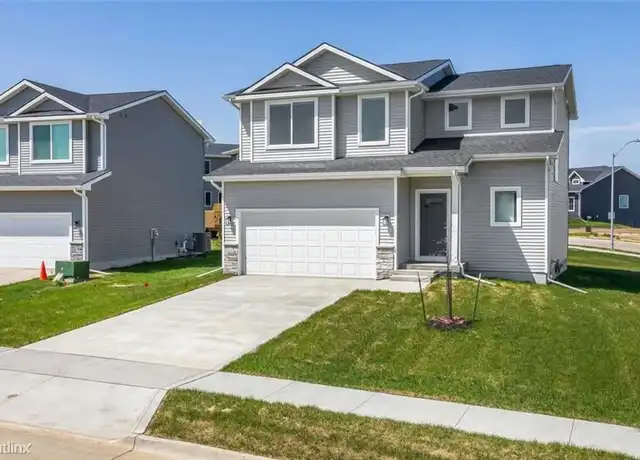 Property at 16606 Mill Pond Dr, Urbandale, IA, 50323, 3 beds, 2.5 baths, [object Object]