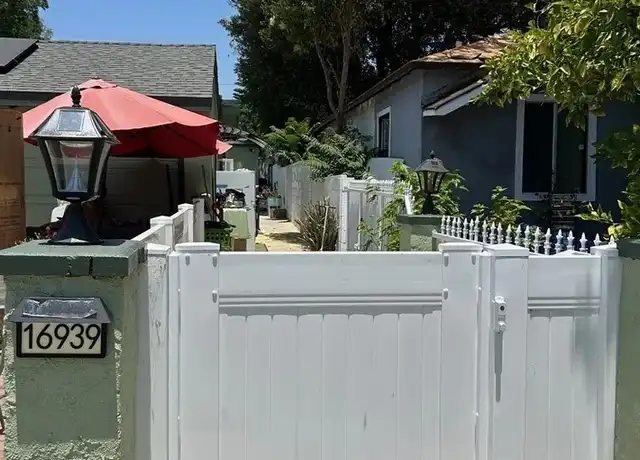 Property at 16939 Marlin Pl, Lake Balboa, CA, 91406, 2 beds, 1 bath, [object Object]