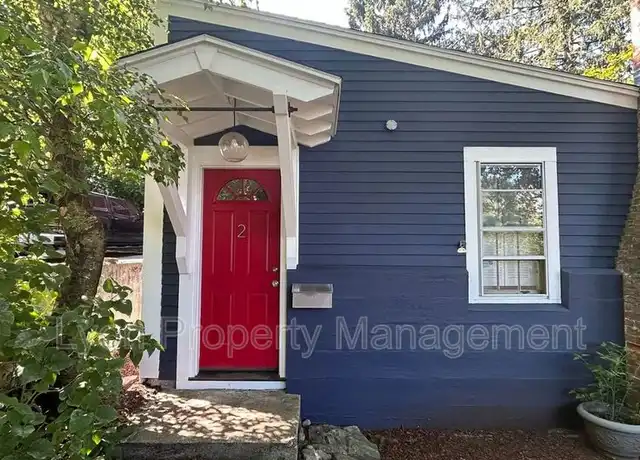 Property at 2 Burrs Ln, Providence, RI, 02904, 1 bed, 1 bath, [object Object]