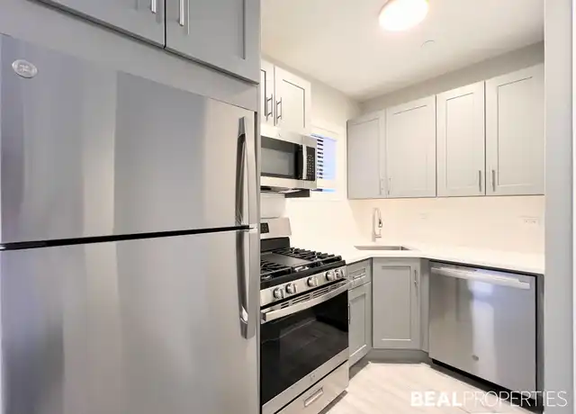 Property at 1137 Oak Ave Unit CL-W1, Evanston, IL, 60202, 2 beds, 1 bath, [object Object]