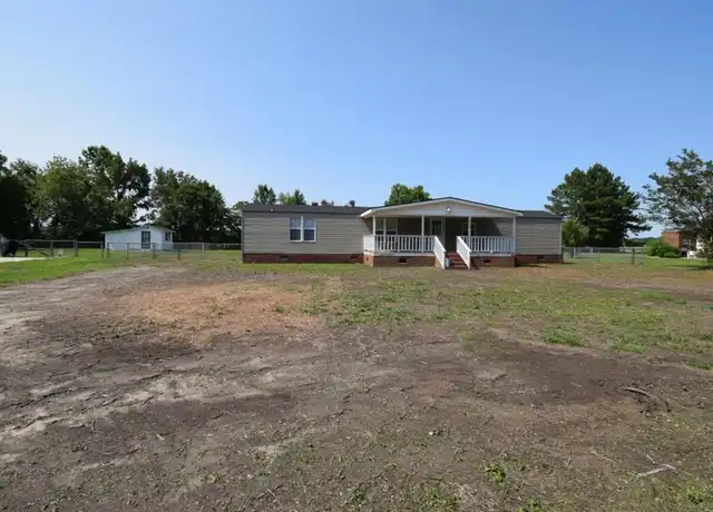 Property at 2025 Hollywood Dr, Greenville, NC, 27858, 3 beds, 2 baths, [object Object]
