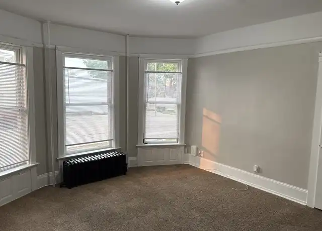 Property at 2040 S St Aubin St Unit 1, Sioux City, IA, 51106, 2 beds, 1 bath, [object Object]