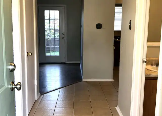 Property at 901 NW Summercrest Blvd, Burleson, TX, 76028, 3 beds, 1.5 baths, [object Object]