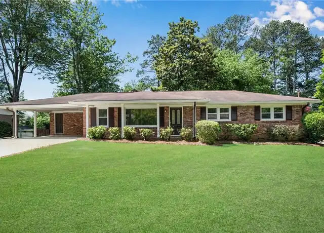 Property at 484 Pineview Dr SE, Smyrna, GA, 30082, 3 beds, 2 baths, [object Object]