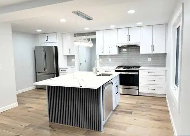 Property at 26 Elm St Unit 2, Clifton, NJ, 07013, 2 beds, 1.5 baths, [object Object]