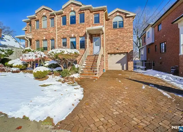 Property at 243 Tom Hunter Rd, Fort Lee, NJ, 07024, 4 beds, 3.5 baths, [object Object]