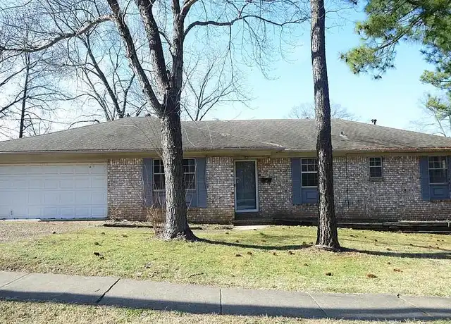 Property at 1524 Reservoir Rd, Little Rock, AR, 72227, 4 beds, 2 baths, [object Object]