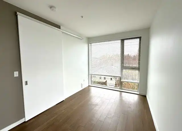 Property at Overlook Park - 3705 N Overlook Blvd, Portland, OR, 97227, 1 bed, 1 bath, [object Object]