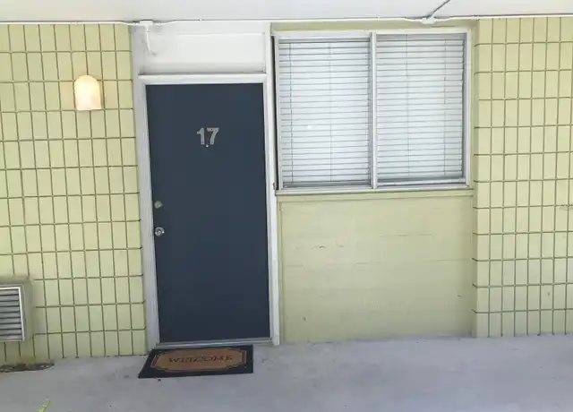 Property at 1301 S Howard Ave Unit A17, Tampa, FL, 33606, 1 bed, 1 bath, [object Object]