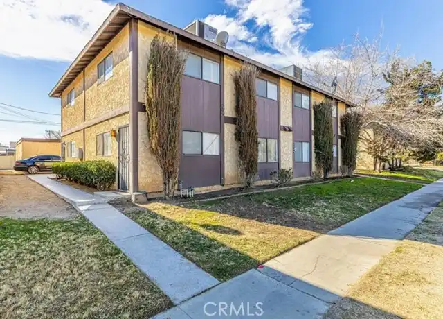 Property at 232 E Lancaster Blvd, Lancaster, CA, 93535, 8 beds, 4 baths, [object Object]