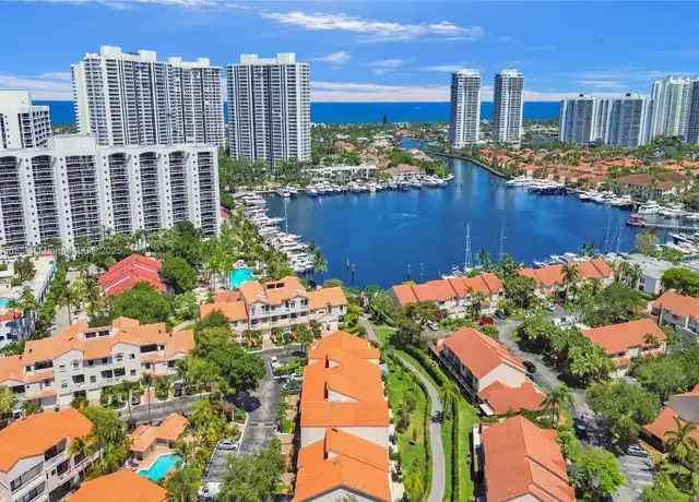 Property at 21382 Marina Cove Cir Unit 15D, Miami, FL, 33180, 4 beds, 3.5 baths, [object Object]