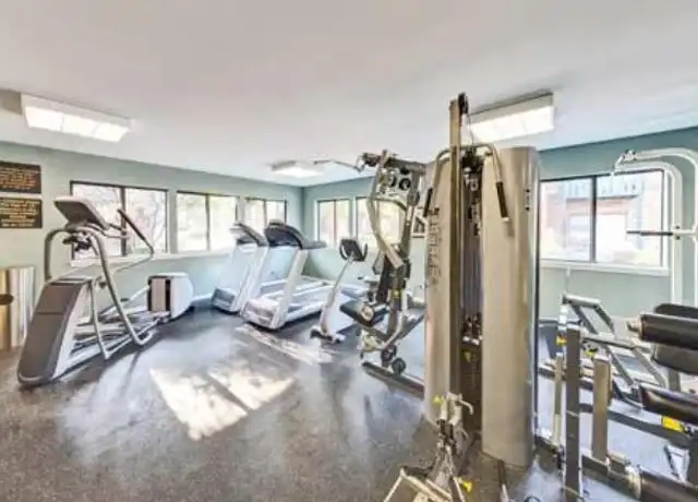 Property at 4233 N Bloomington Ave, Arlington Heights, IL, 60004, 1 bed, 1 bath, [object Object]