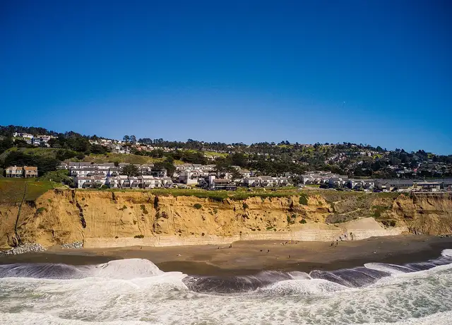 Photo of 100 Esplanade Ave, Pacifica, CA 94044