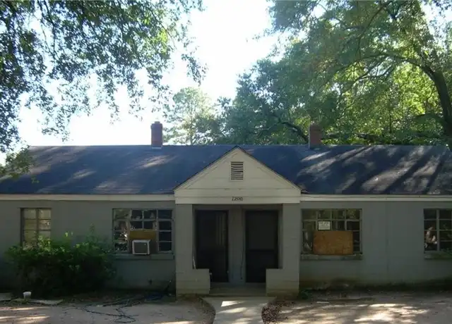 Property at 1200 Avalon Ave, Albany, GA, 31707, 2 beds, 1 bath, [object Object]
