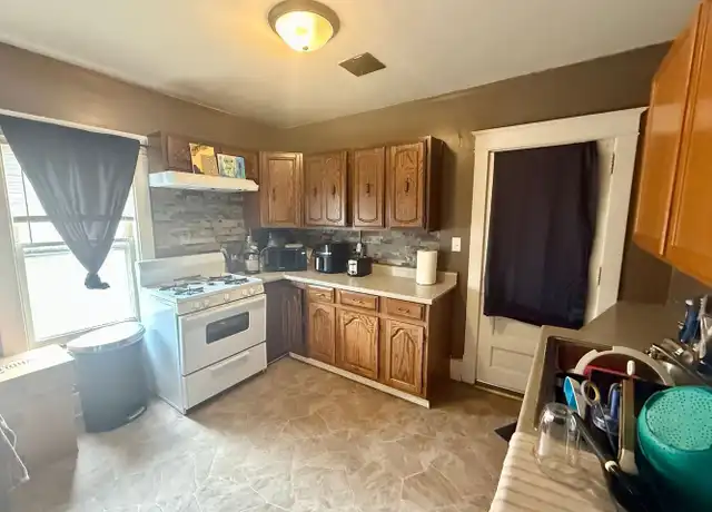 Property at 707 E Thomas St, Wausau, WI, 54403, 2 beds, 1 bath, [object Object]