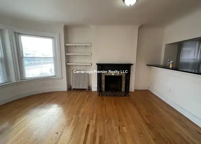 Property at 891 Massachusetts Ave Unit 1, Cambridge, MA, 02139, 1 bed, 1 bath, [object Object]