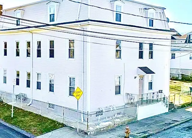 Property at 177 Tripp St Unit 2, Fall River, MA, 02724, 6 beds, 1 bath, [object Object]