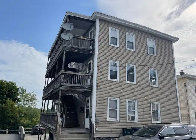 Property at 153 Cleaves St Unit 3, Biddeford, ME, 04005, 3 beds, 1 bath, [object Object]