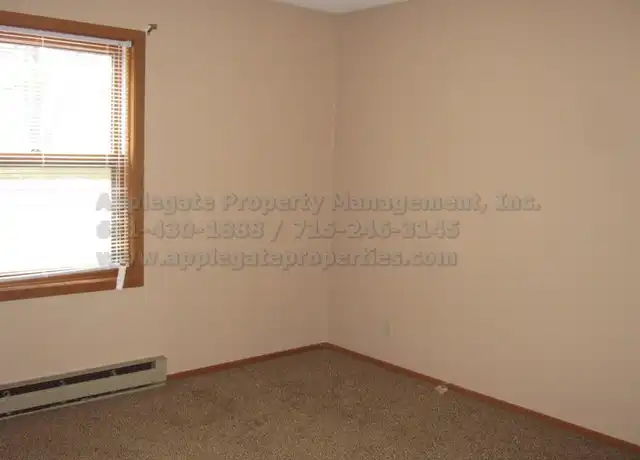 Property at 325 W 9th St Unit B, New Richmond, WI, 54017, 2 beds, 1 bath, [object Object]