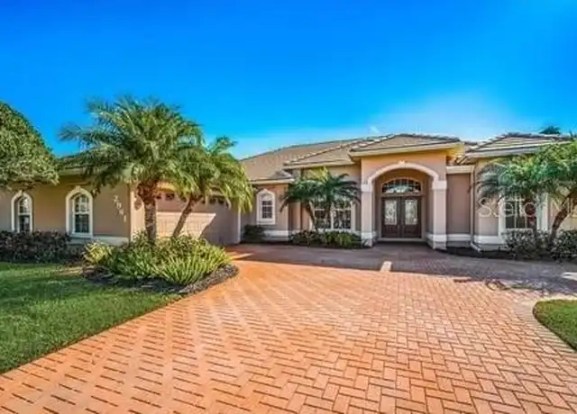 Property at 2961 Seasons Blvd, Sarasota, FL, 34240, 4 beds, 3 baths, [object Object]