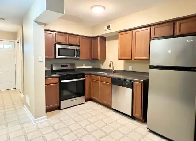 Property at 14514 Cazado Dr Unit 14514 Tienda, Chesterfield, MO, 63017, 2 beds, 1.5 baths, [object Object]
