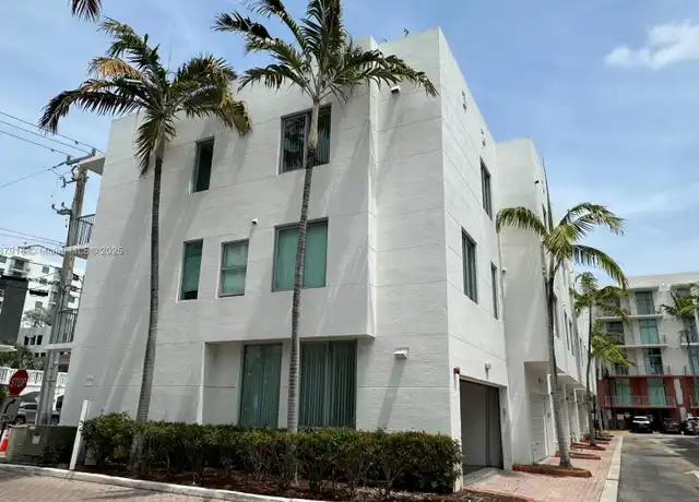 Property at 2146 Van Buren St #402, Hollywood, FL, 33020, 3 beds, 3.5 baths, [object Object]